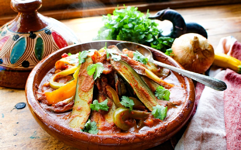 Tagine là gì? Nguồn gốc, các loại và cách ăn món hầm Maroc 5