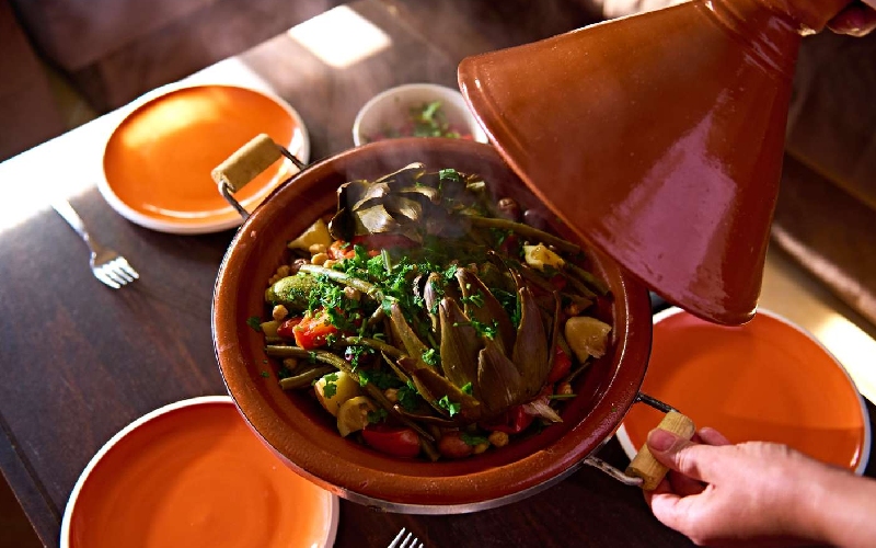 Tagine là gì? Nguồn gốc, các loại và cách ăn món hầm Maroc 6