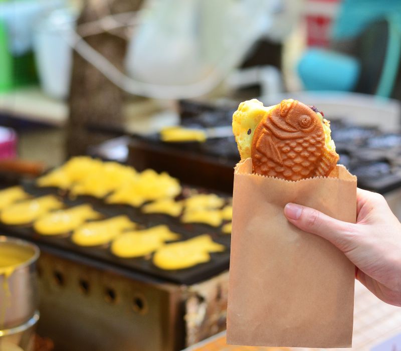 Taiyaki: Món ăn đường phố quen thuộc của Nhật Bản 2