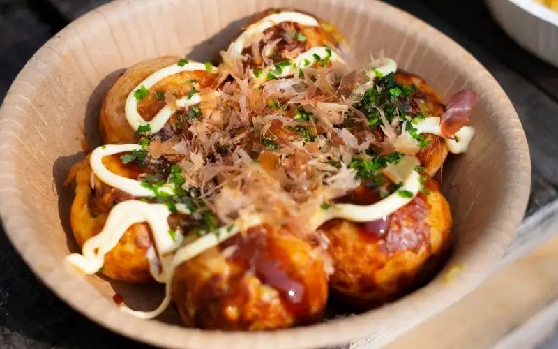 Khám phá bánh bạch tuộc Takoyaki nổi tiếng Nhật Bản 9