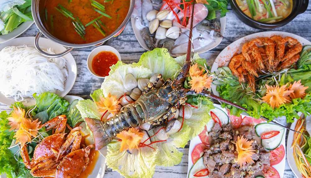 Tận hưởng ẩm thực miền biển với 10 quán hải sản tươi ngon Đà Nẵng 3