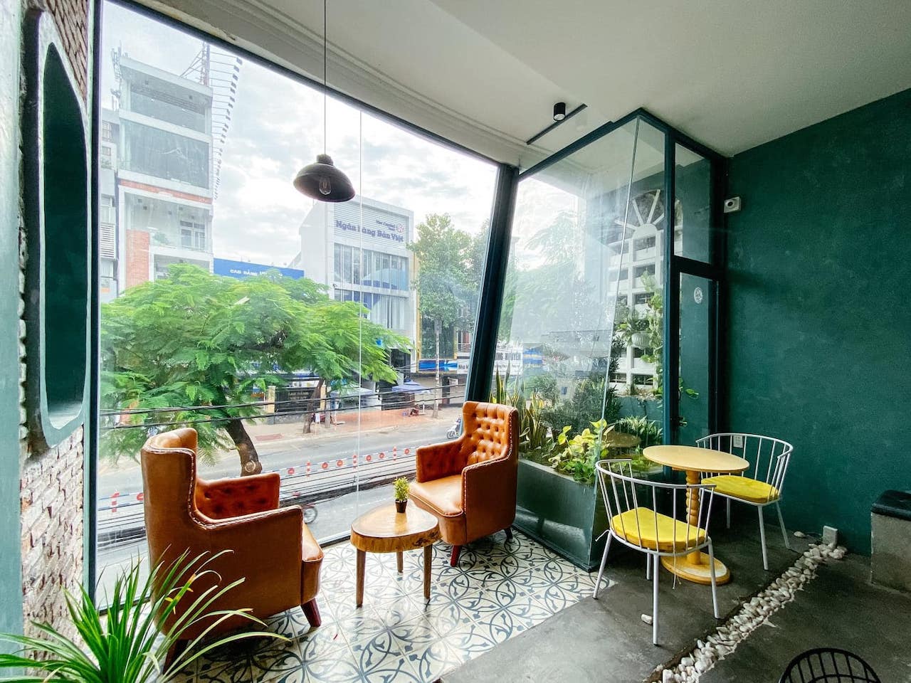 Tận hưởng không gian xanh với vẻ đẹp hiện đại tại Quán The Kantho Coffee 5