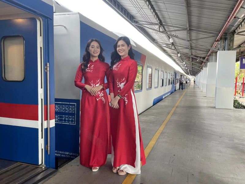 Tàu hỏa 5 sao Sài Gòn - Đà Nẵng: Hành trình xuyên Việt đẳng cấp 6