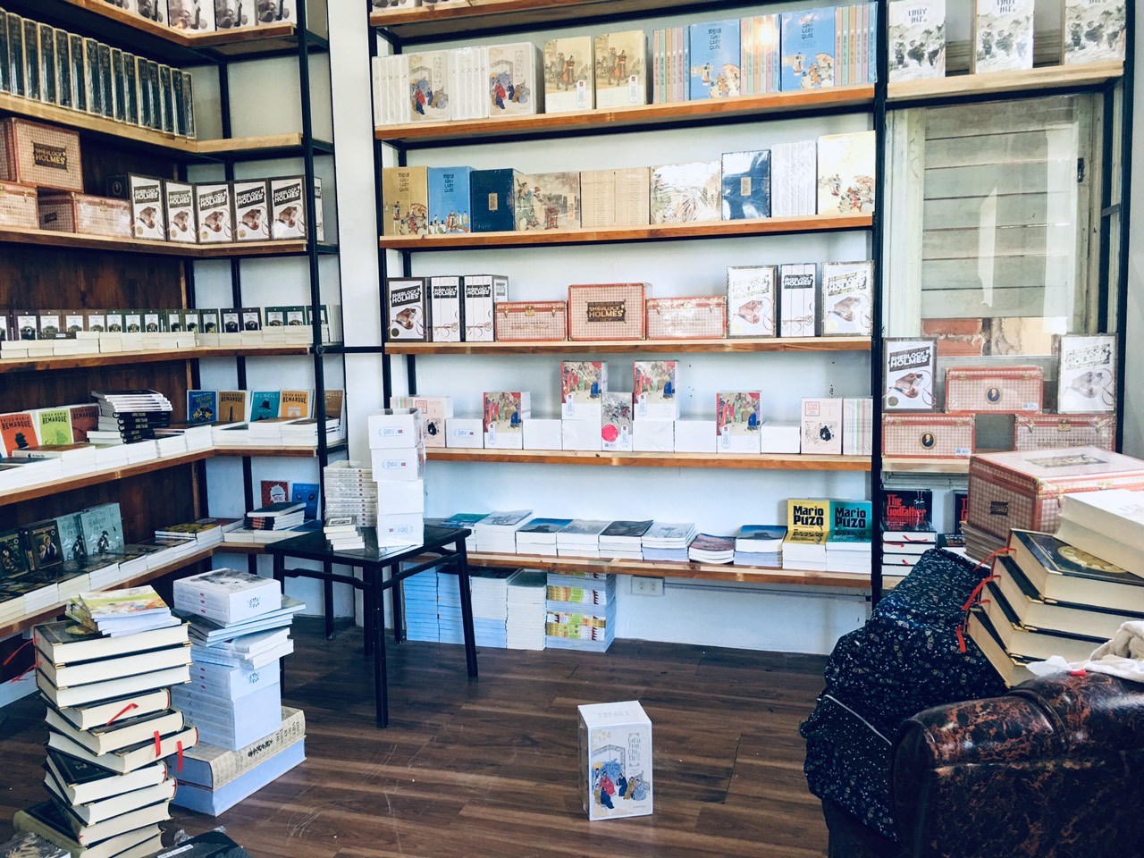 Thả hồn vào Kiwi Café Bookstore Quảng Bình cực hot 5