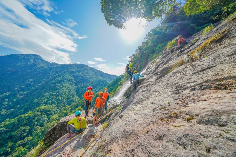 Thác Đỗ Quyên: ‘Nàng thơ’ giữa núi rừng Bạch Mã 4