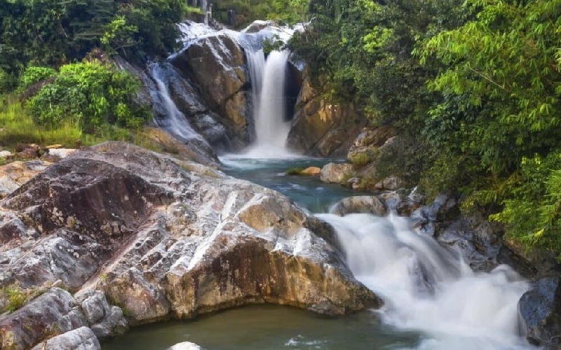 Thác Thăng Thiên Hòa Bình: Điểm picnic lý tưởng cuối tuần 2