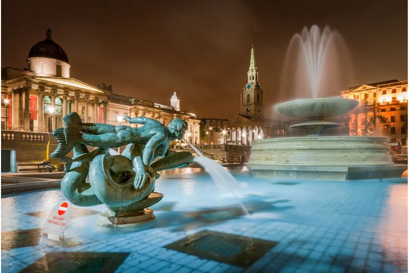 Trafalgar Square, dấu ấn kiến trúc nơi trái tim London 4