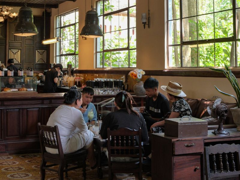 Thành Cafe Huế: Quán cà phê mang nét bình yên giữa lòng Cố đô 5