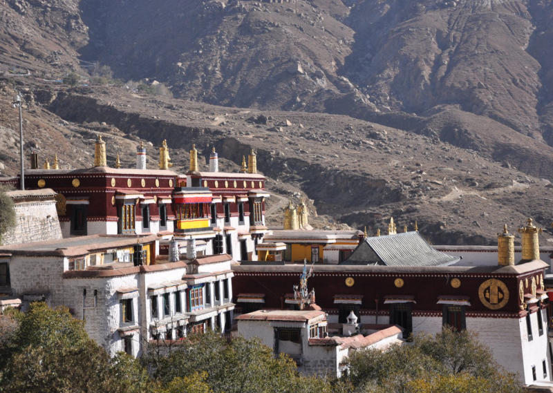 Du lịch Tây Tạng khám phá thánh địa Lhasa linh thiêng 10