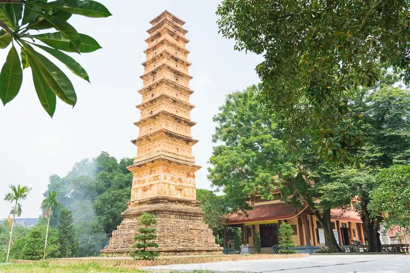Chiêm ngưỡng tháp Bình Sơn, tuyệt tác đất nung ngàn năm 3