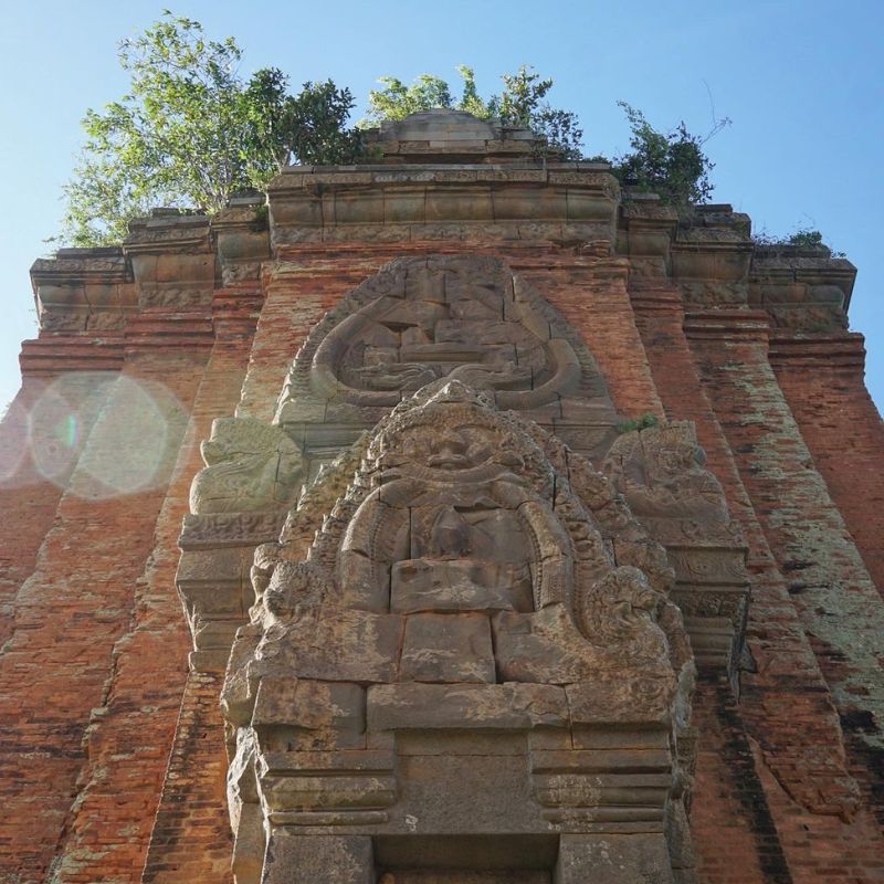 Tháp Dương Long, dấu ấn văn hóa Champa tại đất võ trời văn 9