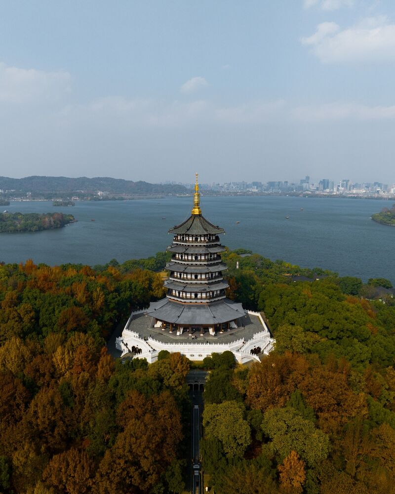 Tháp Lôi Phong, biểu tượng văn hóa Hàng Châu rực rỡ 4