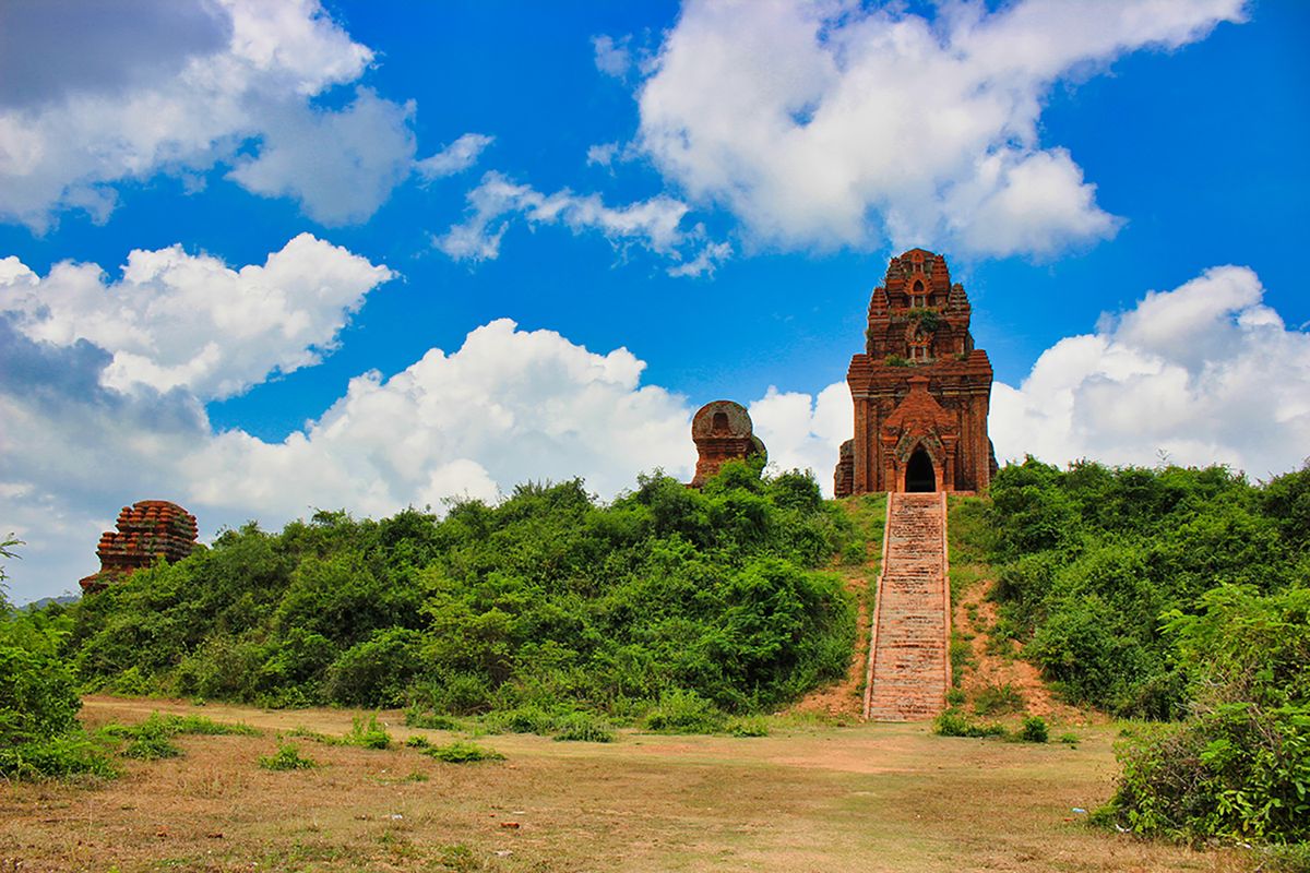 Tháp Nhạn Phú Yên - Ngọn Tháp cổ xưa của người Chăm ẩn chứa nhiều điều lý thú 4