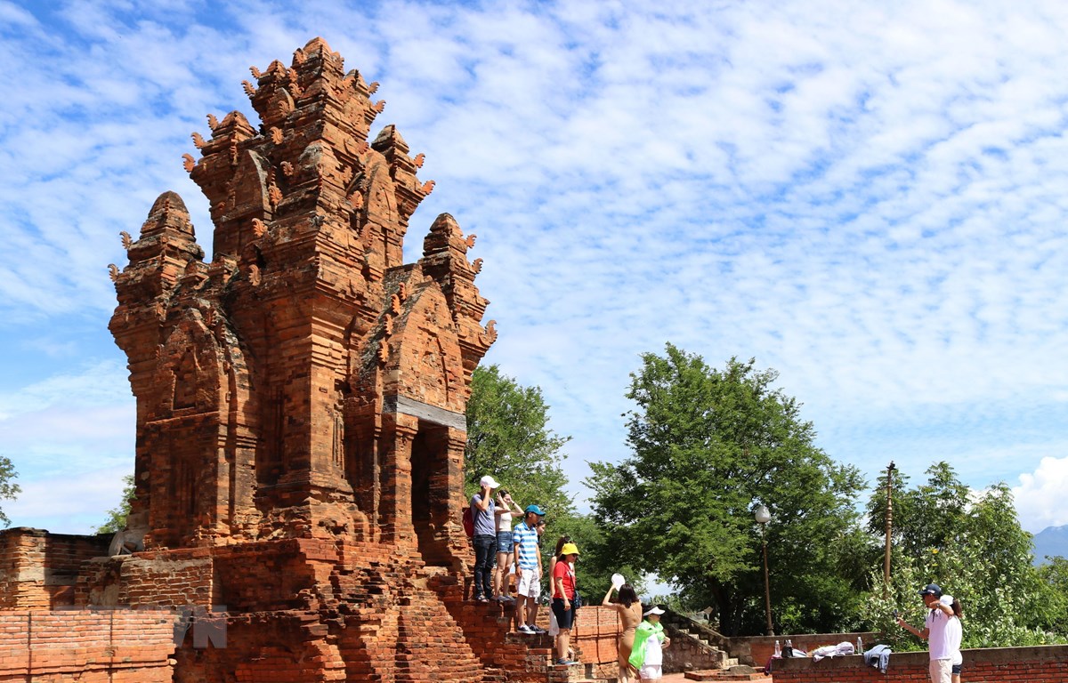 Tháp Po Klong Garai, biểu tượng đặc sắc của văn hoá Chăm Pa 3