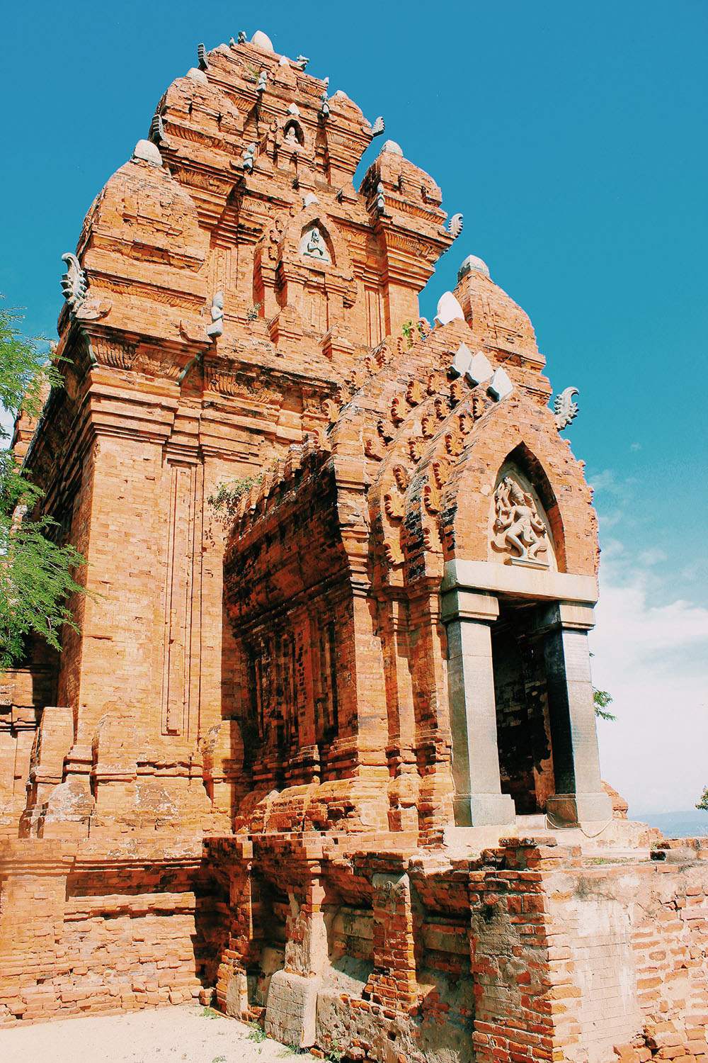 Tháp Po Klong Garai, biểu tượng tâm linh đặc sắc của nền văn hoá Chăm Pa 6