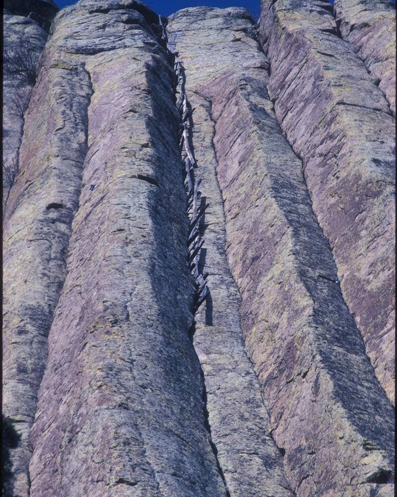 Tháp Quỷ (Devils Tower), kỳ quan địa chất nổi tiếng nước Mỹ 8