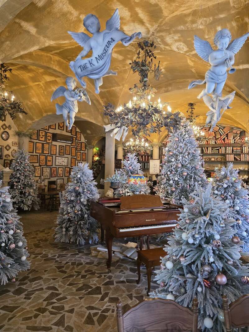 The K: Xưởng Bánh & Nhà Hàng Trong Hẻm, Giáng Sinh cổ tích giữa Biên Hòa 21