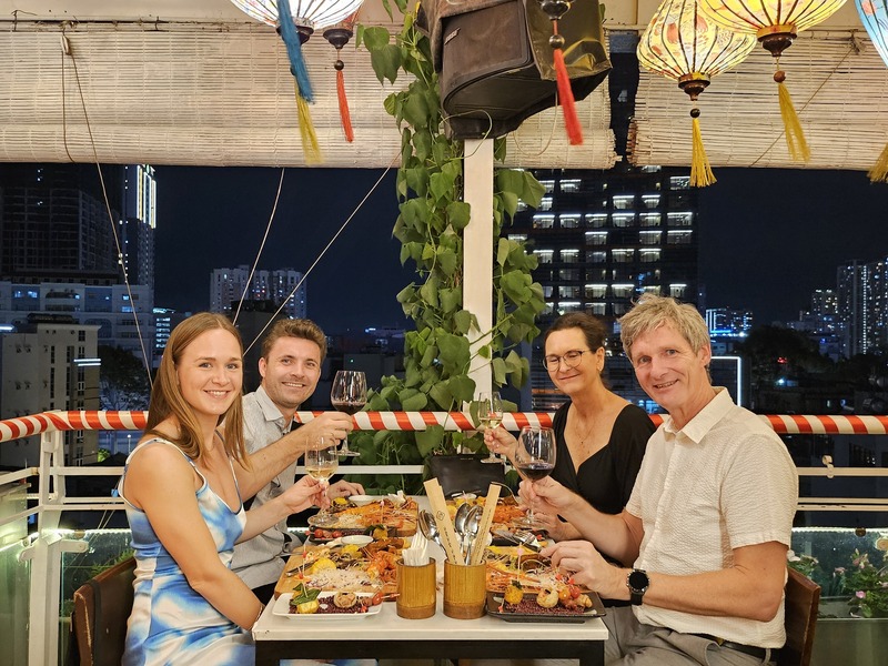 The View Rooftop Bar, không gian Hội An giữa lòng Sài Gòn hoa lệ 9