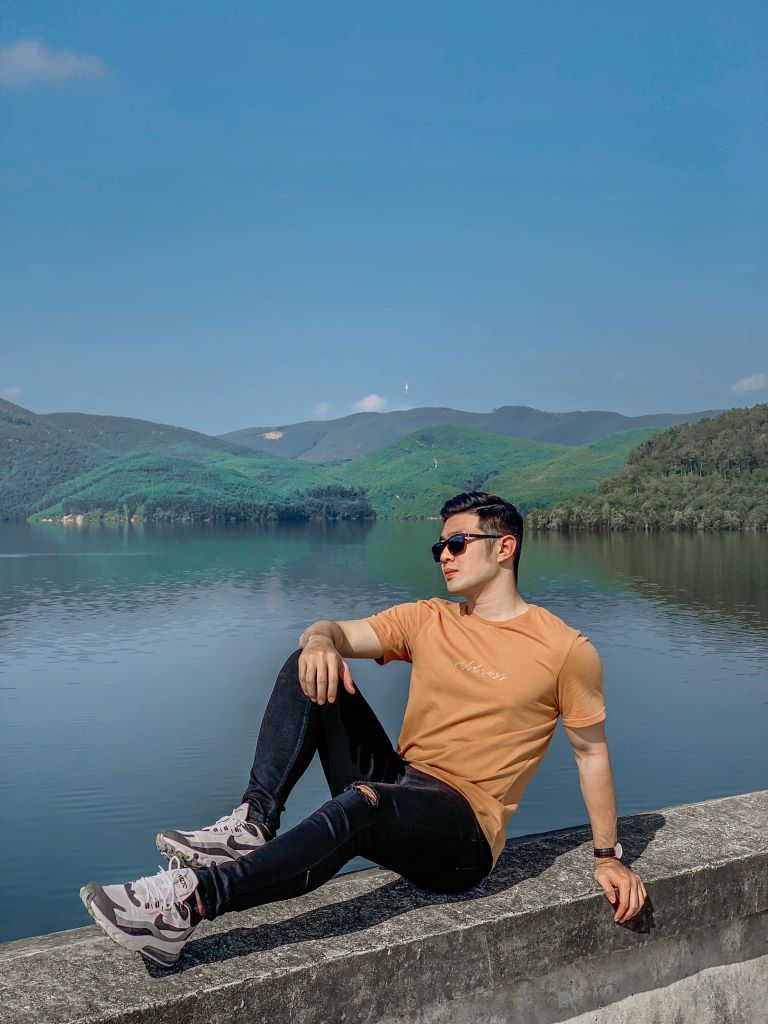 Theo chân hot boy 9X Phương Tùng check Hồ Khe Ngang thơ mộng tại Huế 7