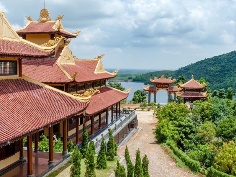 Top 10 thiền viện Trúc Lâm nổi tiếng và đẹp nhất Việt Nam 5