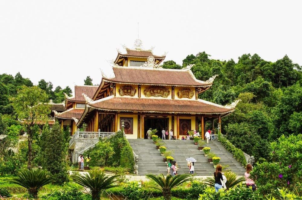 Thiền viện Trúc Lâm Bạch Mã - Vẻ đẹp tựa như bức tranh thủy mặc ở Huế mộng mơ 5