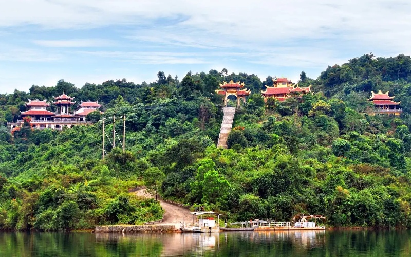 Thiền viện Trúc Lâm Đà Lạt: Chốn bình yên giữa rừng thông xanh 3