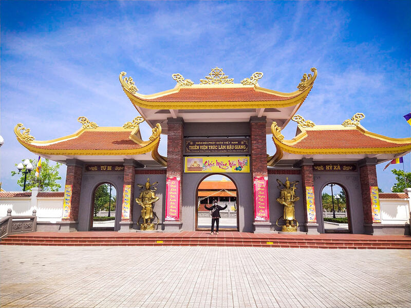 Dạo bước Thiền viện Trúc Lâm Hậu Giang khám phá nét đẹp văn hóa tâm linh 3
