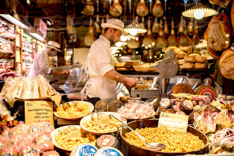 Thưởng thức Prosciutto, tinh hoa thịt muối Ý làm say lòng thực khách 11