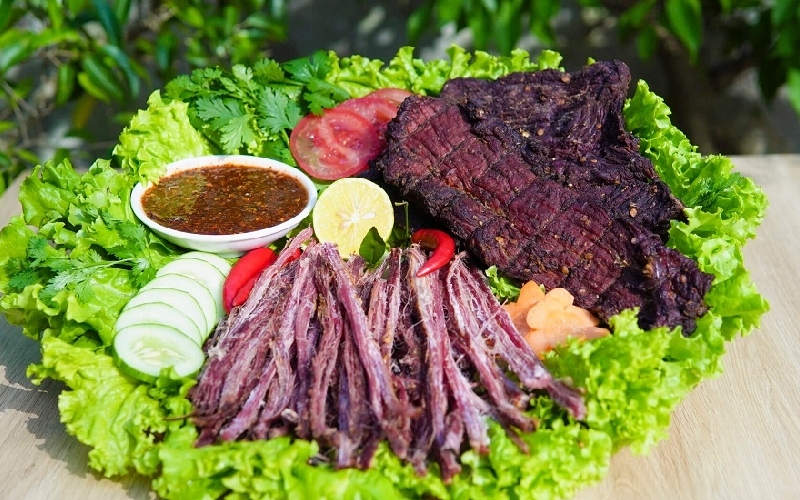 Thịt trâu gác bếp: Món đặc sản giàu dinh dưỡng vùng Tây Bắc 2