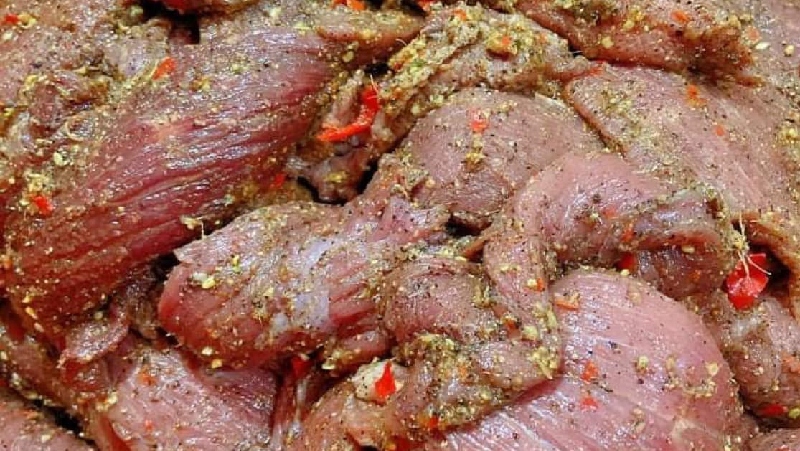 Thịt trâu gác bếp: Món đặc sản giàu dinh dưỡng vùng Tây Bắc 7