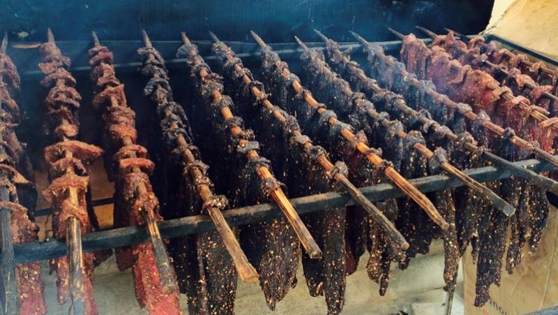 Thịt trâu gác bếp: Món đặc sản giàu dinh dưỡng vùng Tây Bắc 10