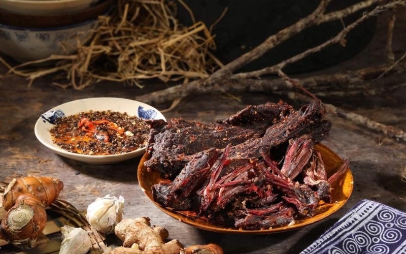 Thịt trâu gác bếp Mộc Châu – Món ngon đãi khách của dân tộc Thái 5
