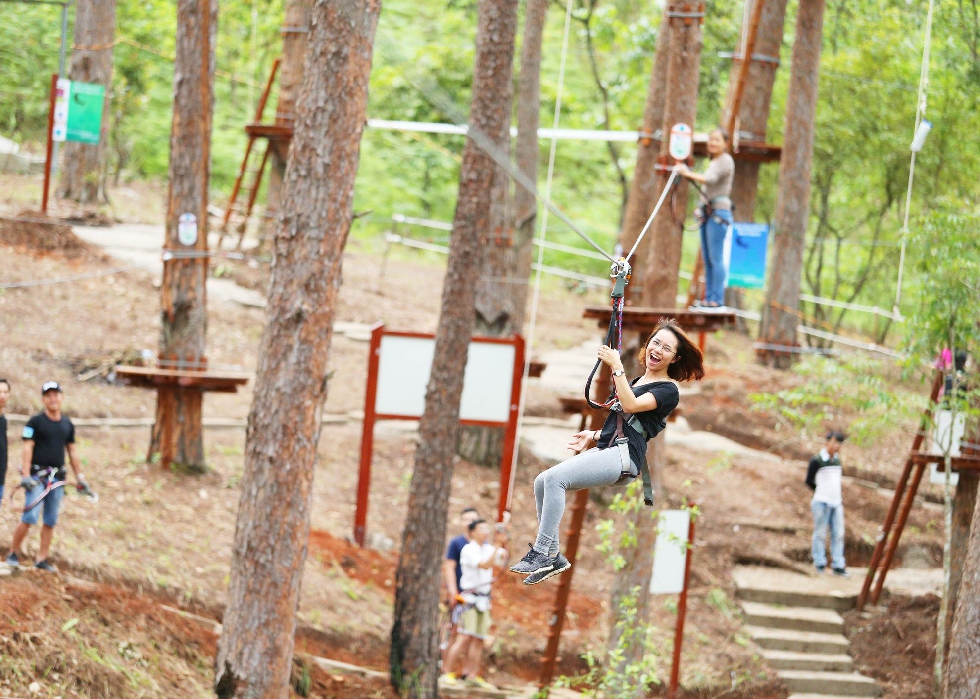 Thử thách bản thân tại Datanla High Rope Course với trò đu dây zipline thú vị 5