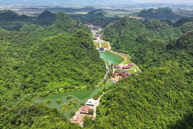 Lạc vào tiên cảnh Thung Ui Ninh Bình trứ danh xứ Tràng An 2