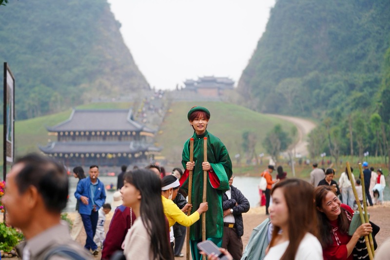 Lạc vào tiên cảnh Thung Ui Ninh Bình trứ danh xứ Tràng An 12