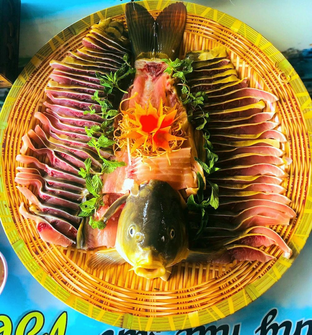Thưởng thức hải sản đặc sắc tại Nhà hàng Hải Sản Bé Thân - Lăng Cô 5