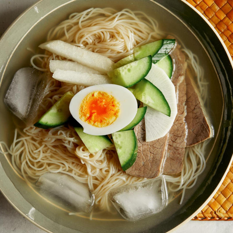 Mê mẩn trước món mì lạnh Naengmyeon nổi tiếng ở Hàn Quốc 4