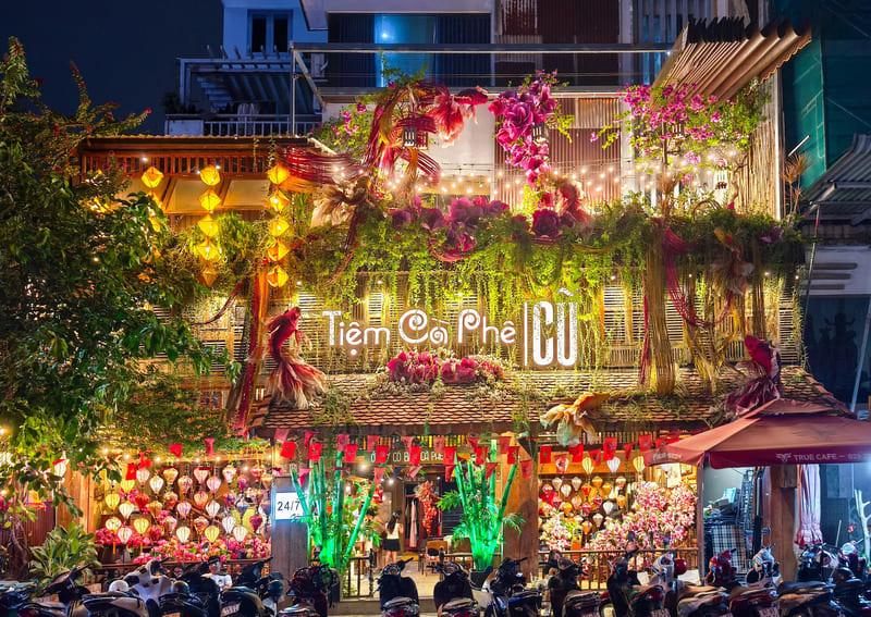 Điểm danh 14 quán cafe trang trí Trung thu tại Sài Gòn 8
