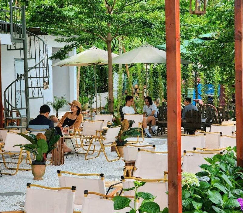 Tiệm Cà Phê Đà Lạt Tháng 10: Chốn bình yên gây thương nhớ tại Bình Dương 3
