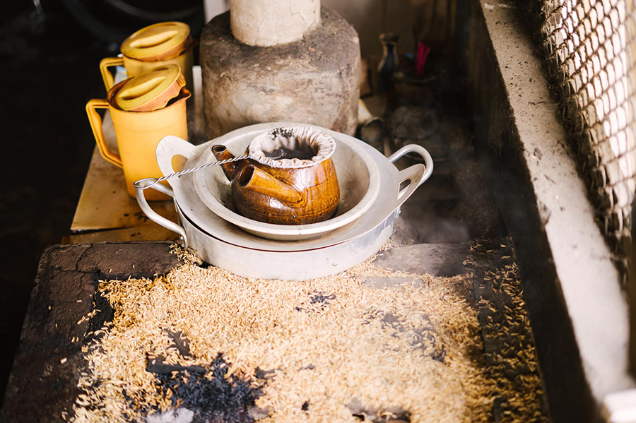 Tiệm cà phê pha phin 50 tuổi đời tại An Giang với hương vị xưa cũ 8
