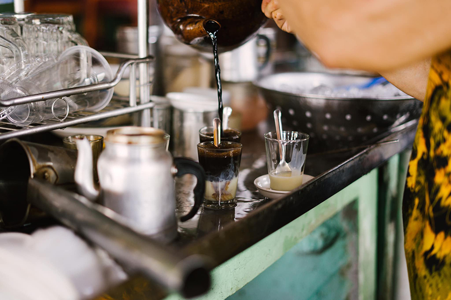 Tiệm cà phê pha phin 50 tuổi đời tại An Giang với hương vị xưa cũ 10