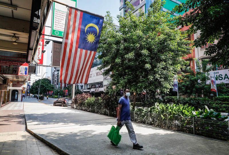 Mẫu câu tiếng Malaysia cơ bản bỏ túi cho khách du lịch 3