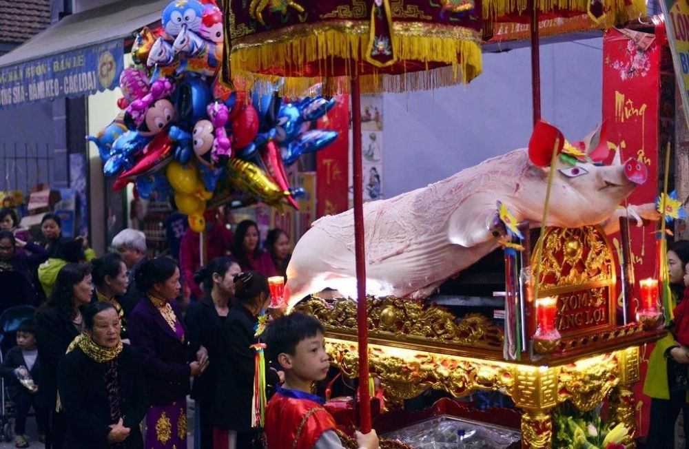 Tìm hiểu nét đẹp văn hóa độc đáo với Lễ hội rước lợn ông Bồ 2