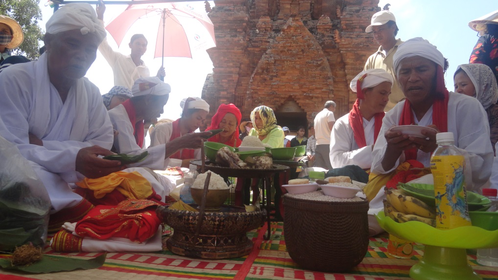 Tìm hiểu nét độc đáo của những lễ hội nổi tiếng Ninh Thuận 3