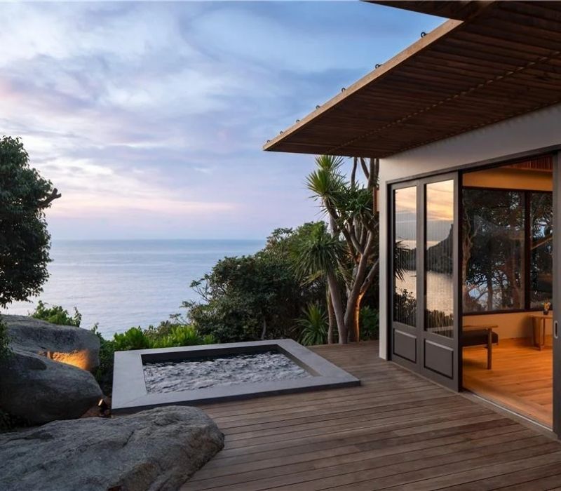 Top 10 khách sạn Vĩnh Hy view đẹp, phòng chill, giá đỉnh (cập nhật 2026)