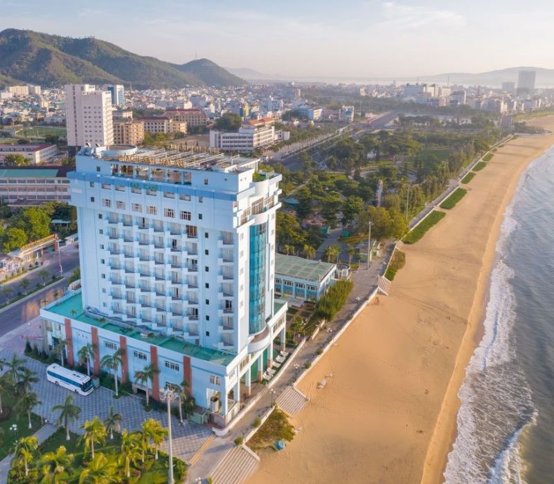 Top 20 khách sạn Quy Nhơn gần biển view đẹp, tiện nghi, giá tốt nhất