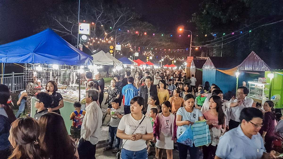 Top 6 khu chợ ăn đêm nổi tiếng tại Đà Nẵng mà bạn không nên bỏ qua 9