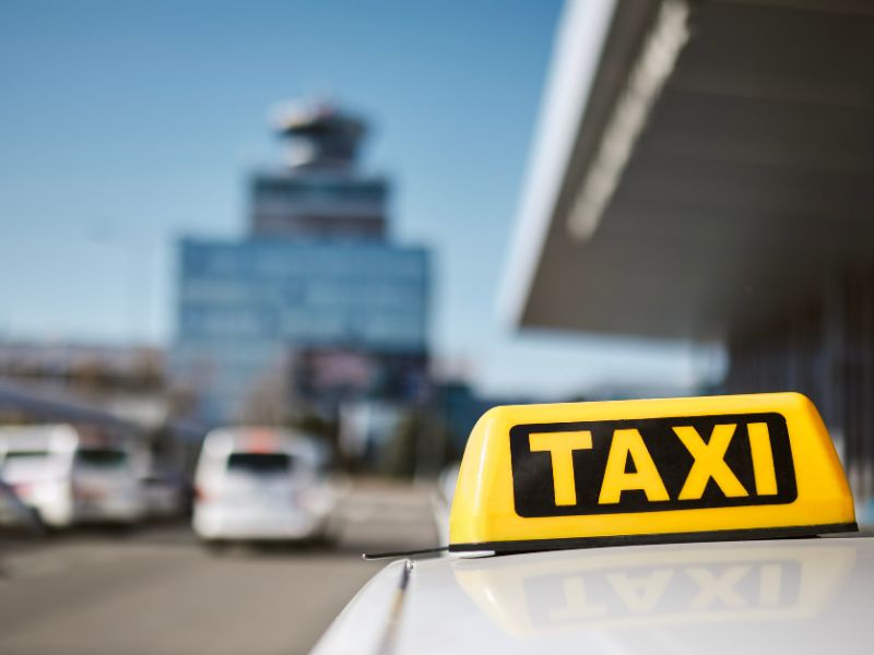 Top 7 hãng taxi sân bay Phù Cát được hành khách đánh giá cao