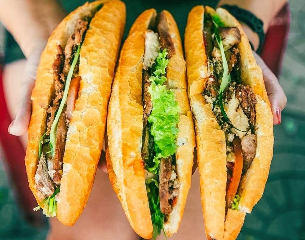 Top 8 địa chỉ bánh mì đêm thơm ngon nức tiếng mà bạn không thể bỏ lỡ 2