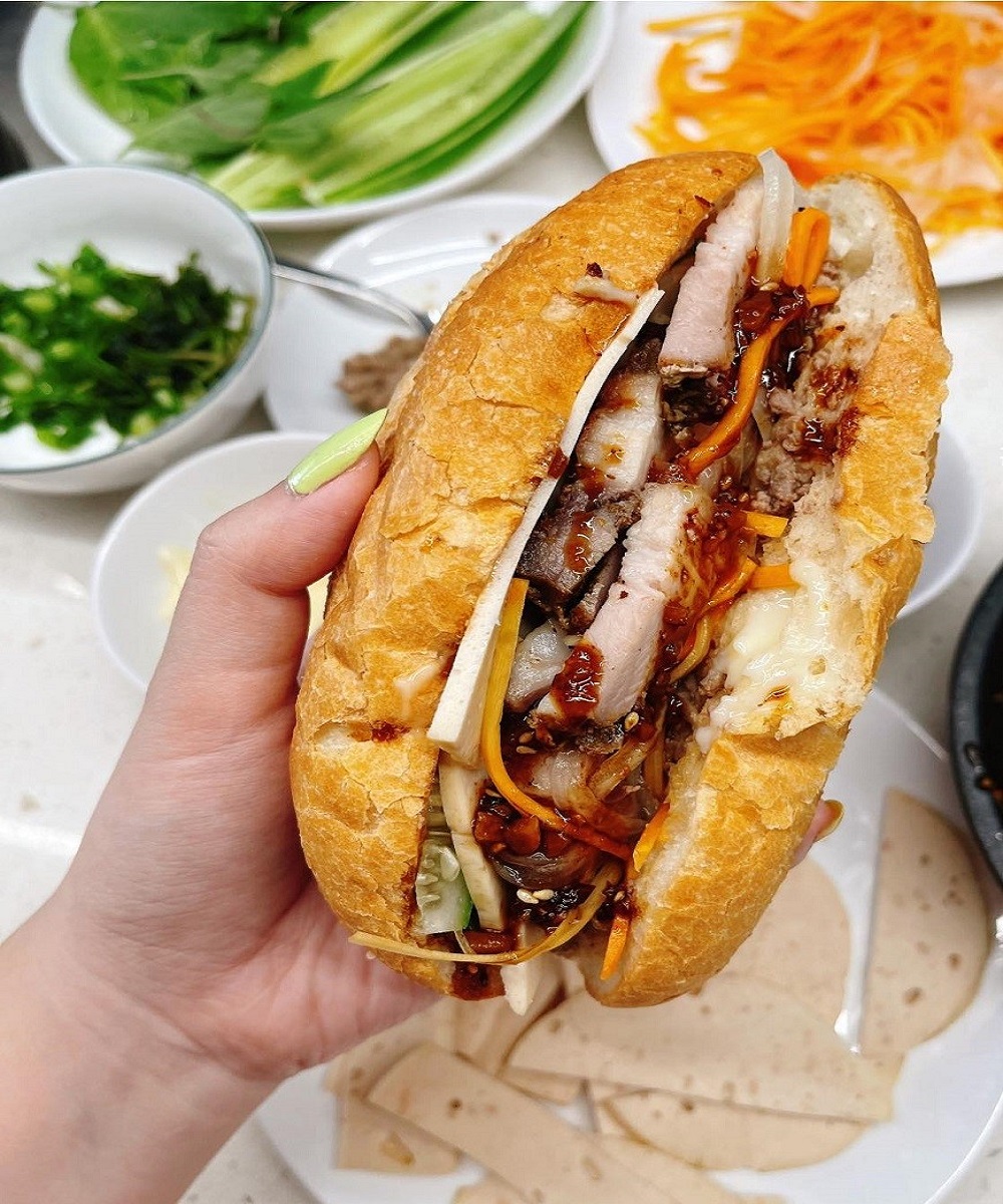 Top 8 địa chỉ bánh mì đêm thơm ngon nức tiếng mà bạn không thể bỏ lỡ 6